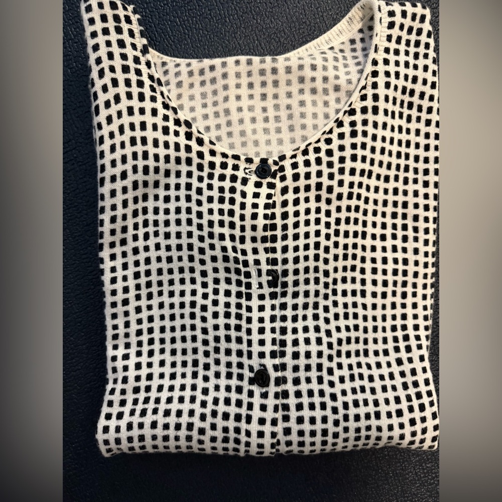 Stylish Black and White Women's Top